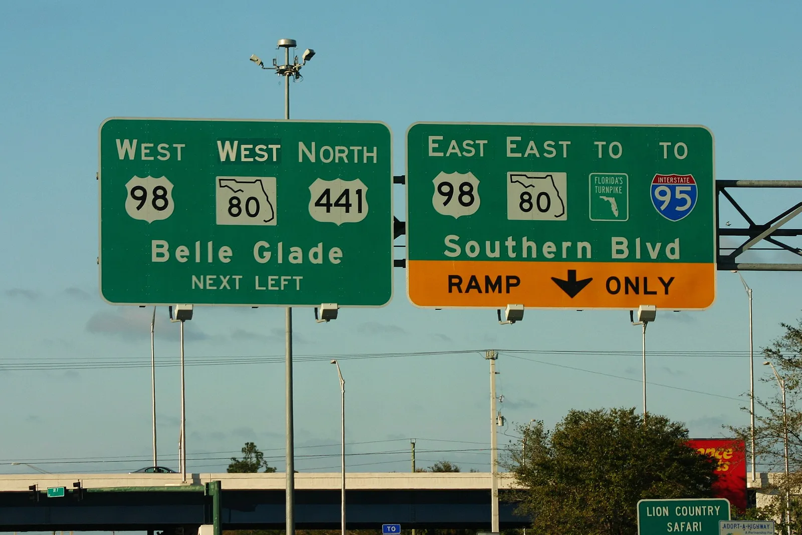 Overhead signs where U.S. 441 leaves State Road 7 for Southern Boulevard, the interchange FDOT is now rebuilding northeast of Wellington.